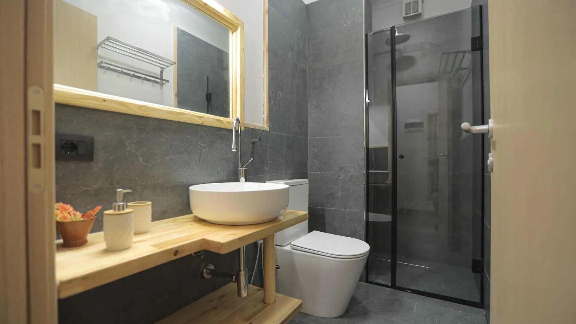 Bed and Breakfast Nidum Harmony Tirana